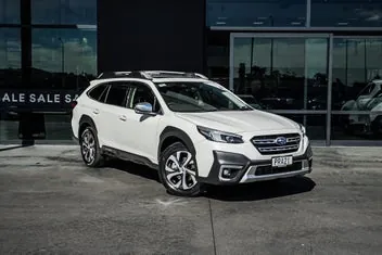 Subaru Outback 2022 photo 2