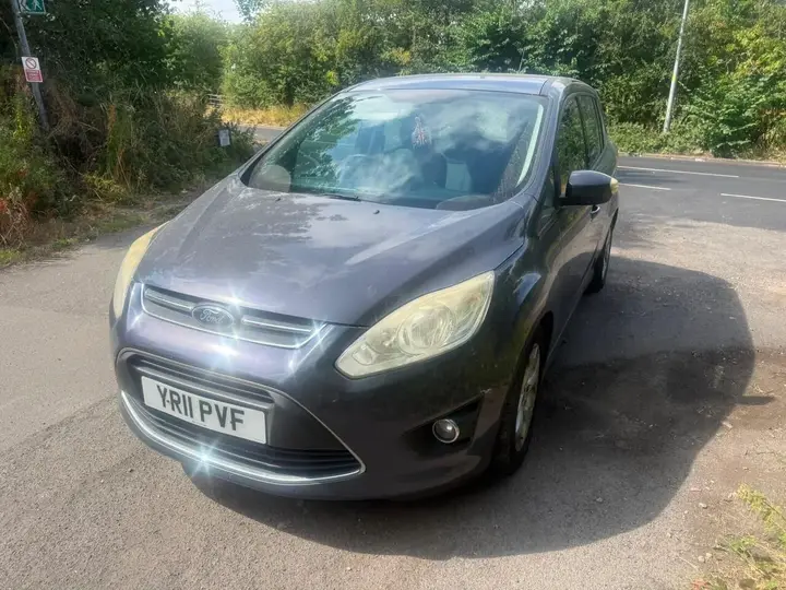 Ford Grand C-Max 2011 photo 3