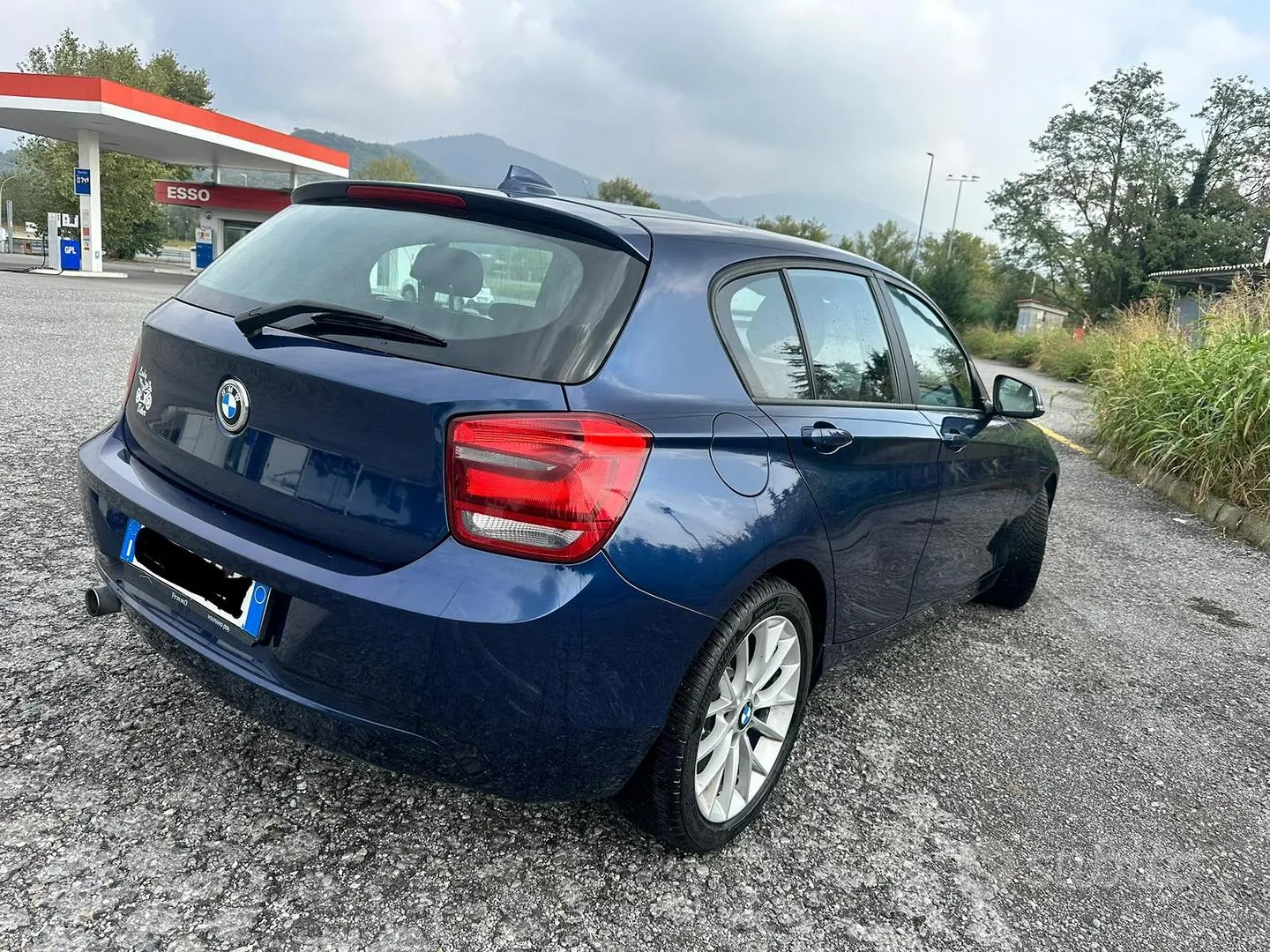 BMW 118D 2012 photo 2