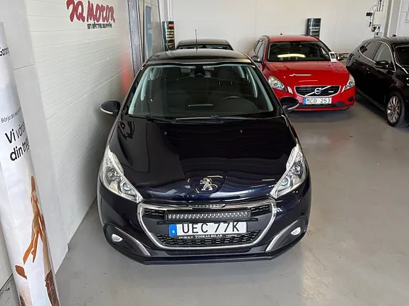 Peugeot 208 2019 photo 3