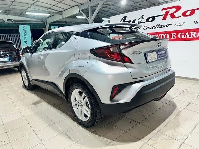 Toyota C-Hr 2023 photo 4