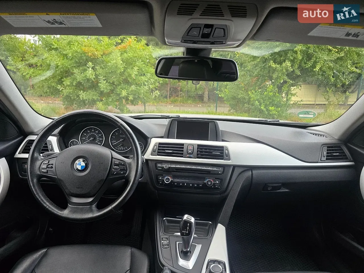 BMW 3 Series 2013 photo 2
