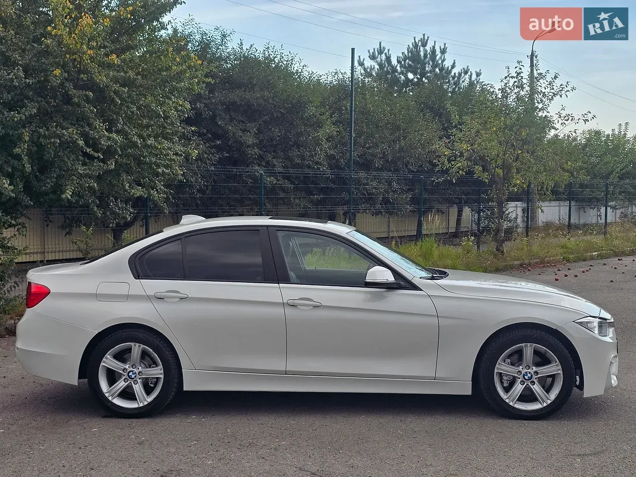 BMW 3 Series 2013 photo 5