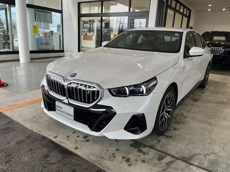 BMW I5