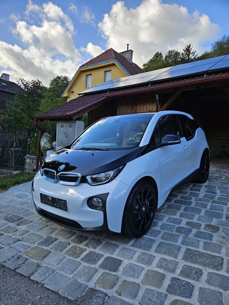 BMW I3