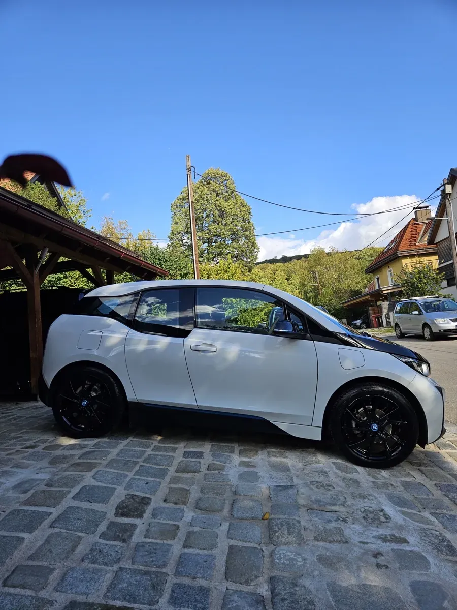 BMW I3 2016 photo 2