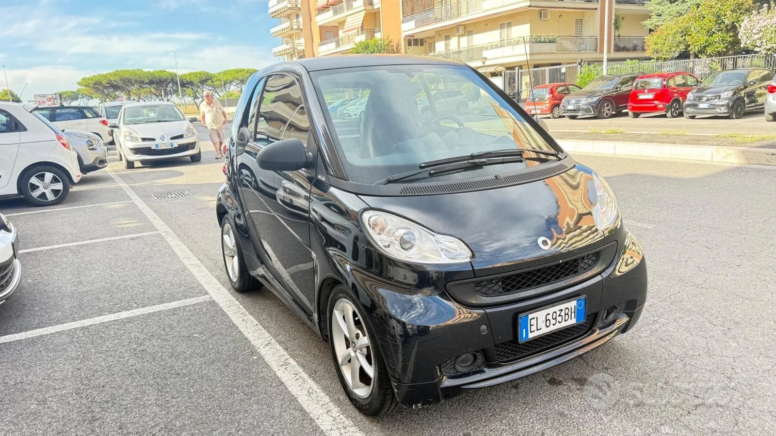 Smart Fortwo 2011 photo 2