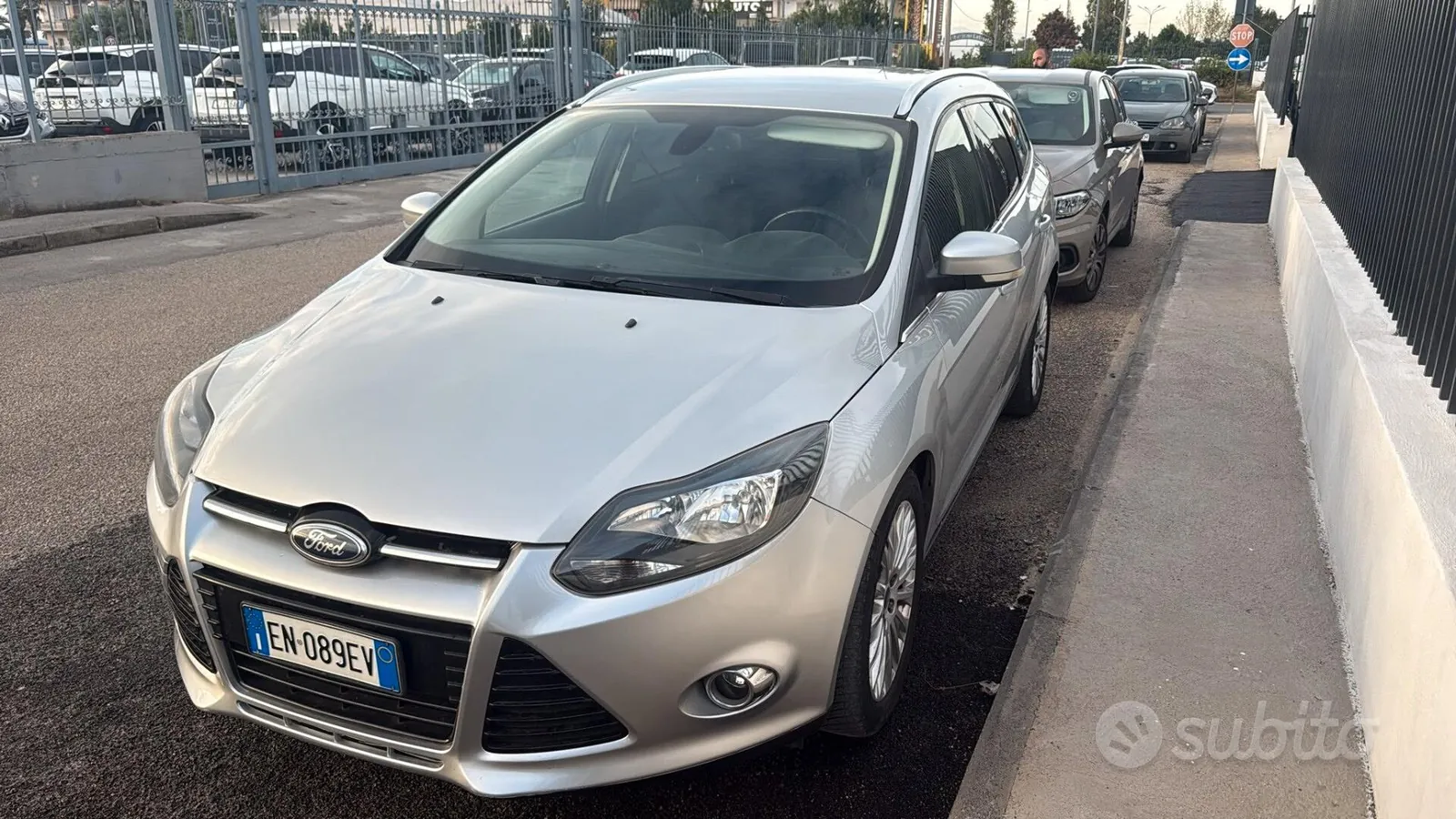 Ford Focus 2012 photo 3