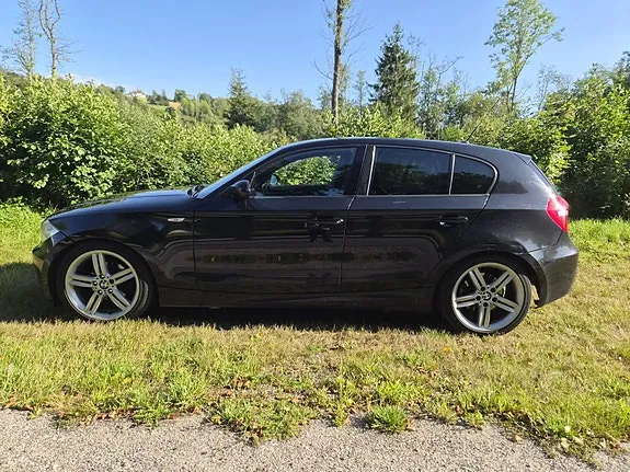 BMW 118D 2008 photo 5