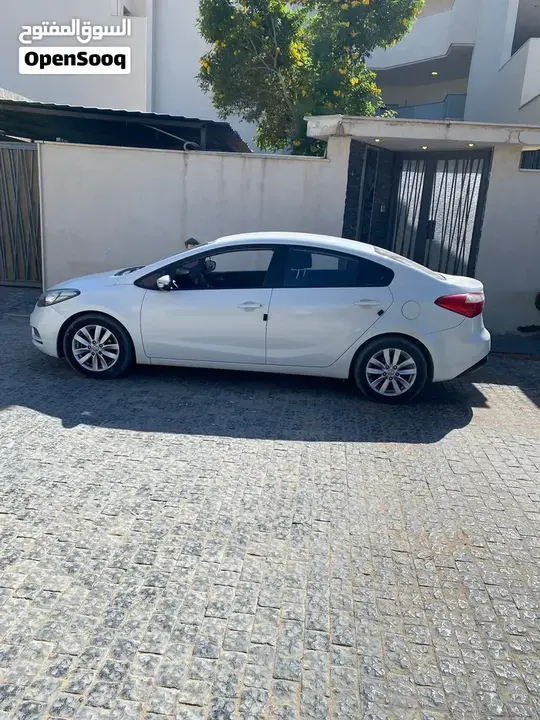 Kia K3 2014 photo 2