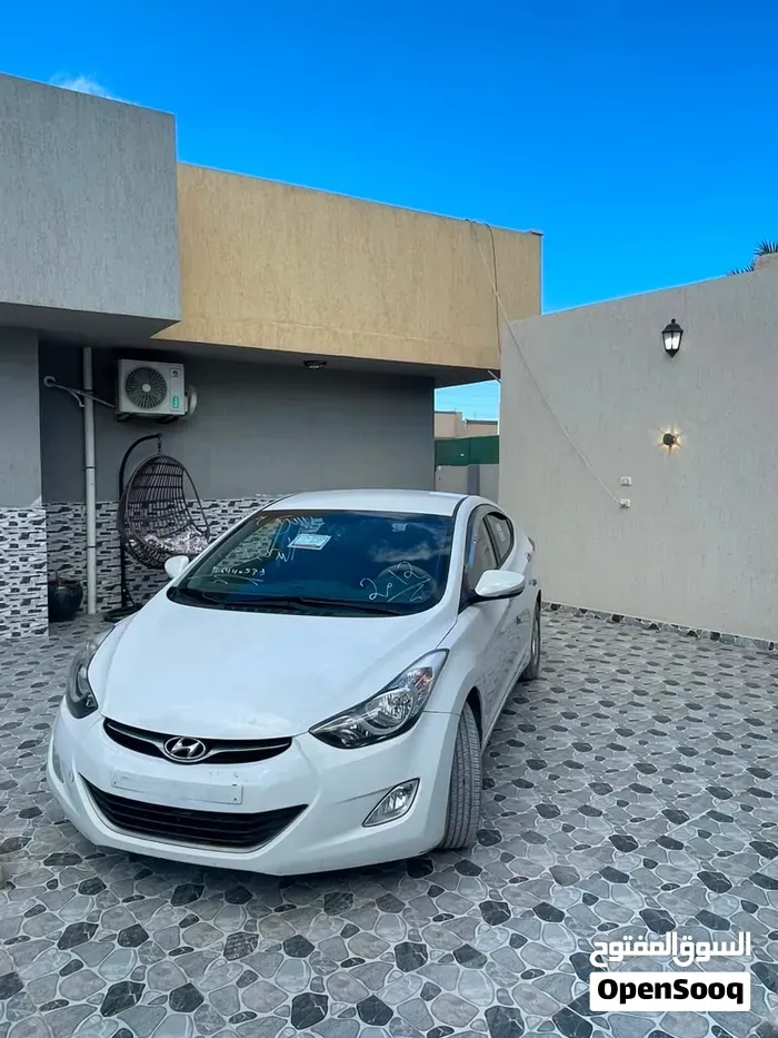 Hyundai Elantra 2012 photo 5