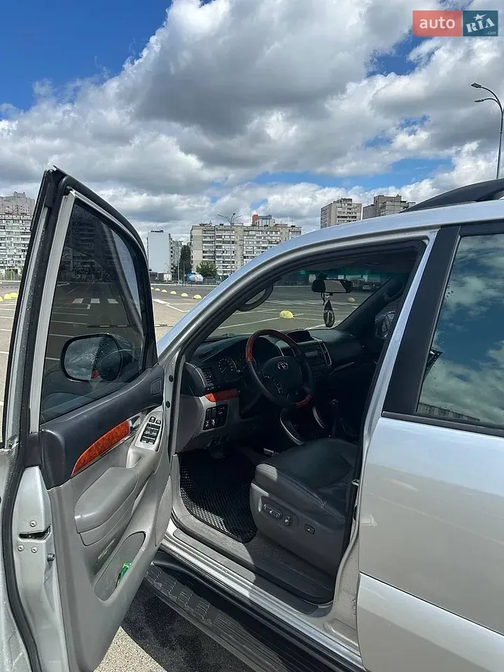 Toyota Land Cruiser Prado 2008 photo 3