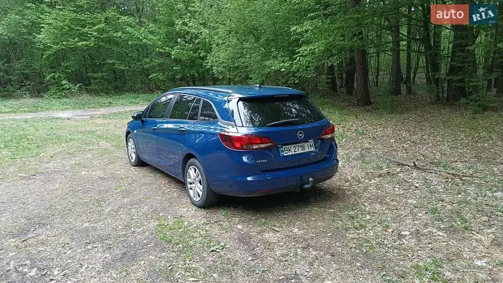 Opel Astra 2020 photo 4