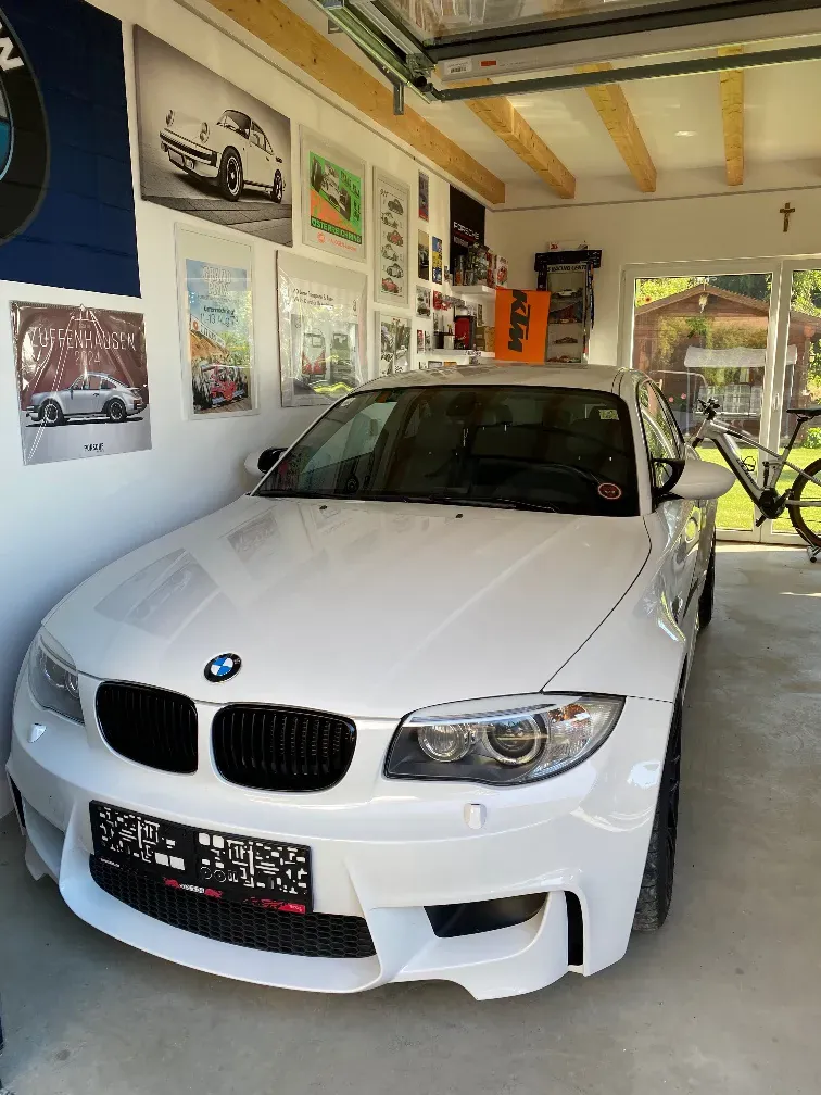BMW 1 Series 2012 photo 2