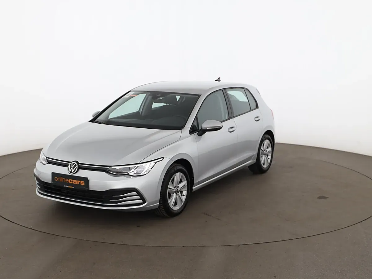 Volkswagen Golf 2023 photo 2