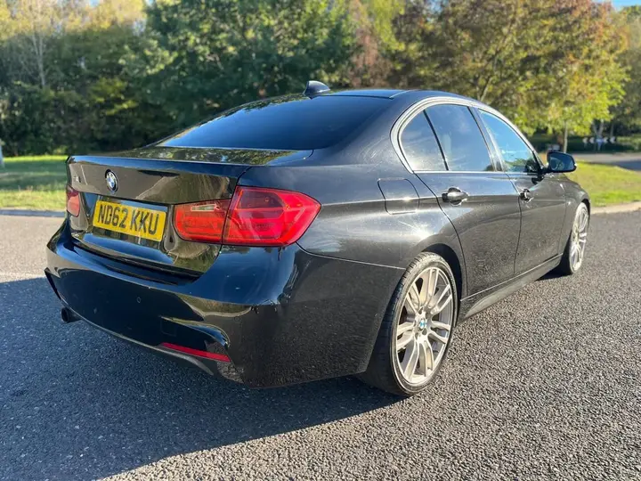 BMW 3 Series 2012 photo 3