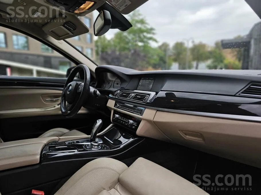 BMW F10 2011 photo 5