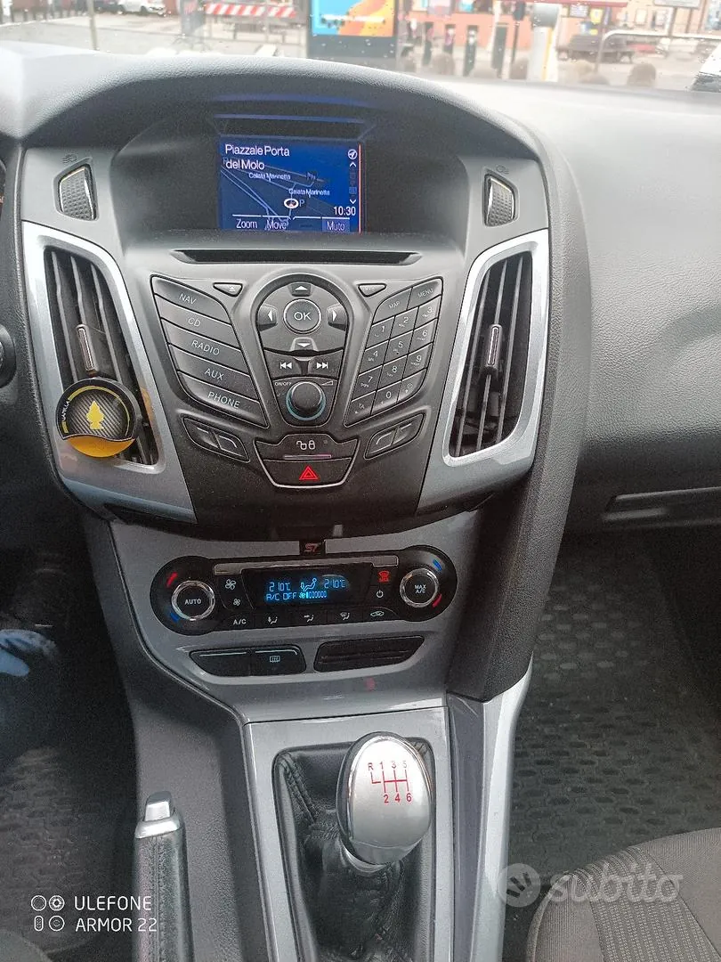 Ford Focus 2012 photo 3