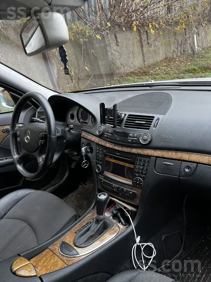 Mercedes-Benz E220 2008 photo 2
