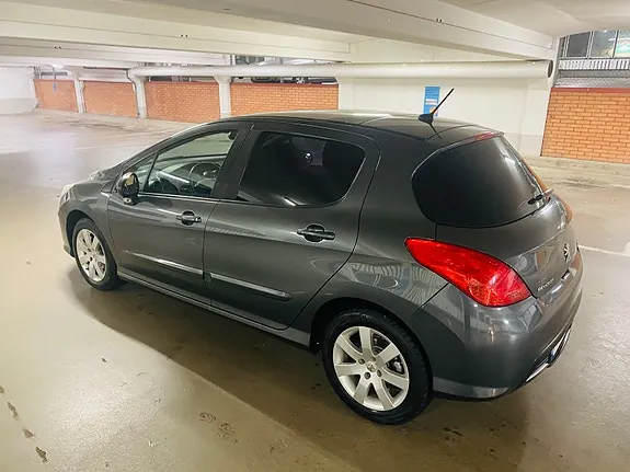 Peugeot 308 2011 photo 3