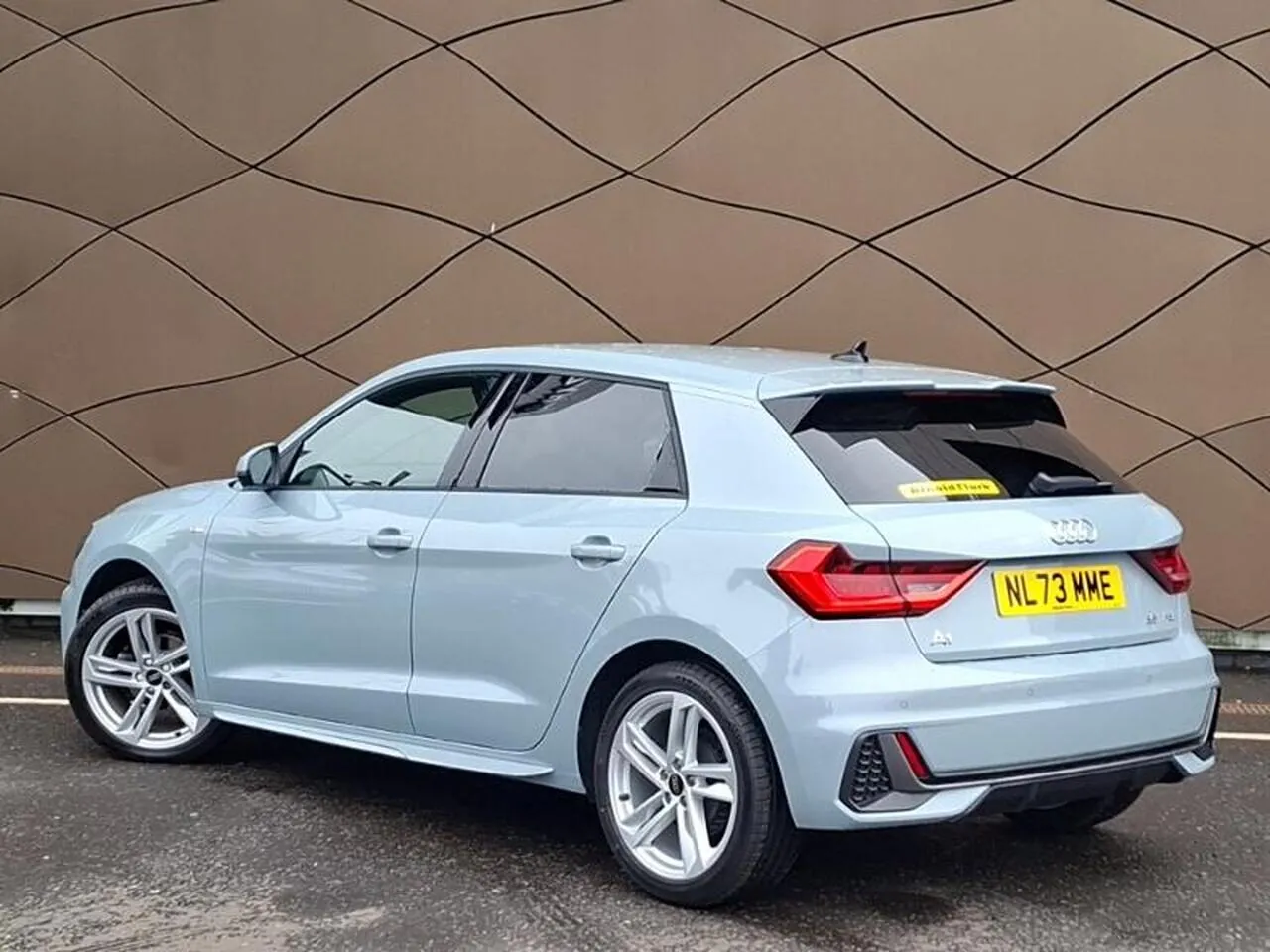 Audi A1 2023 photo 2