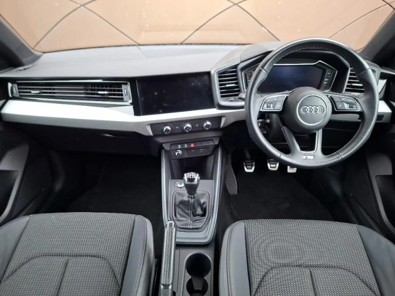 Audi A1 2023 photo 3