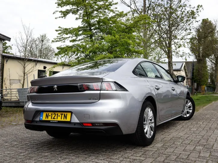 Peugeot 508 2022 photo 2