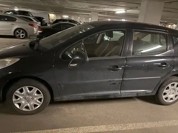 Peugeot 207 Sw 2010 photo 2