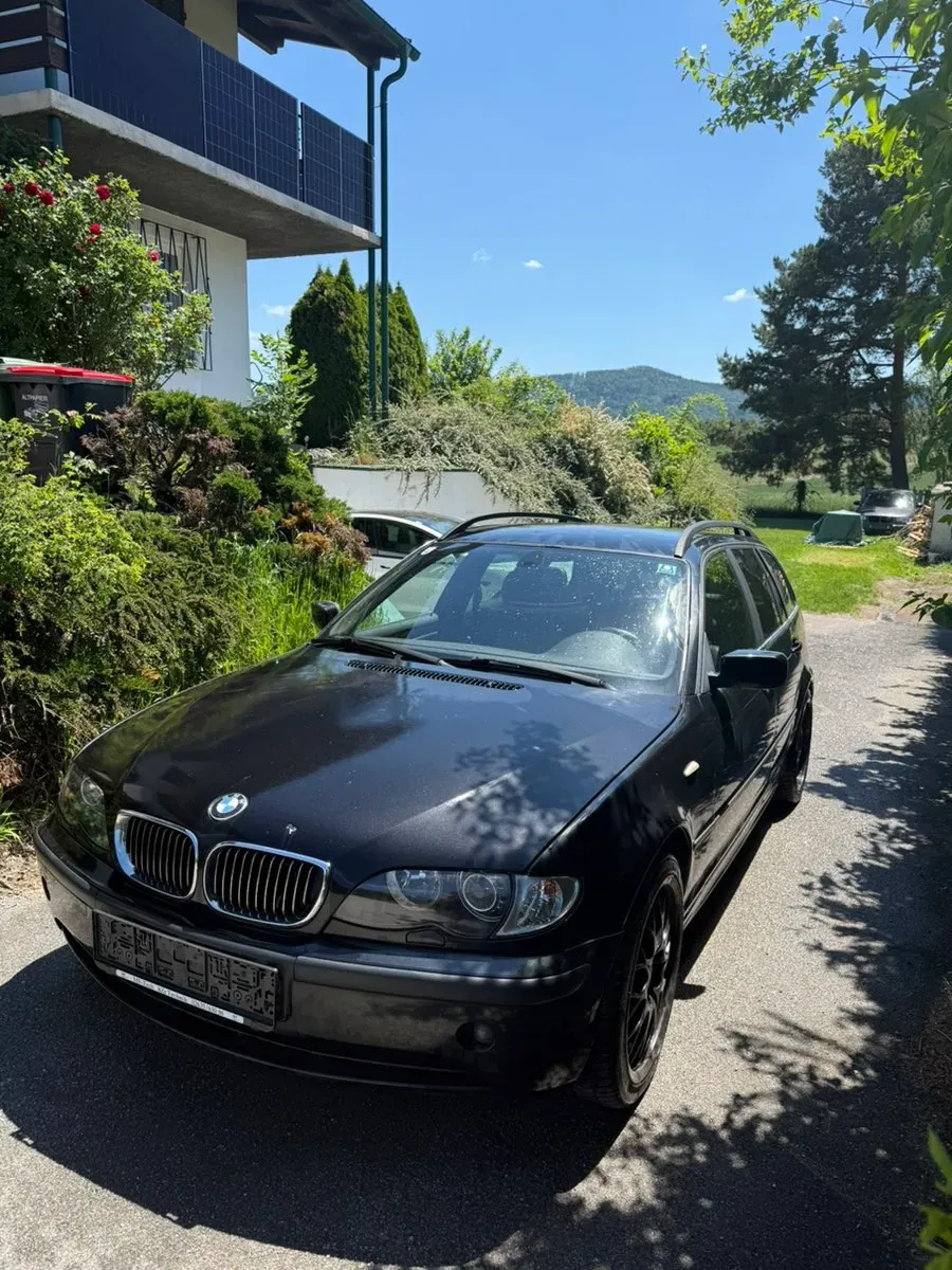 BMW 3 Series 2004 photo 2