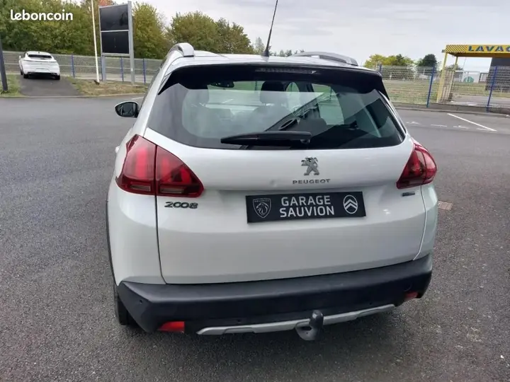 Peugeot 2008 2017 photo 5
