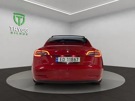 Tesla Model 3 2021 photo 4