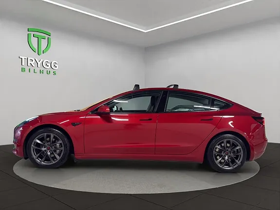 Tesla Model 3 2021 photo 2