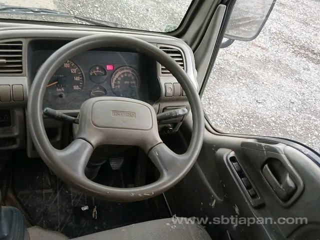Isuzu Elf 1995 photo 5