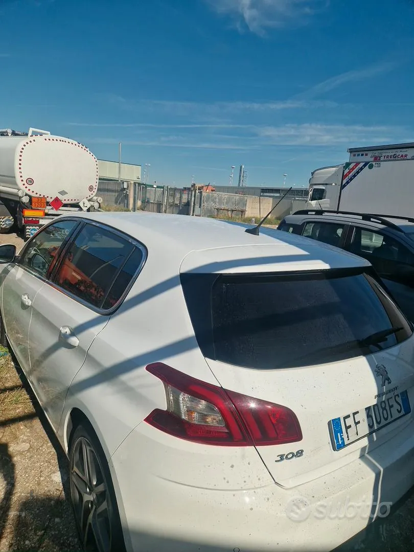 Peugeot 308 2016 photo 5