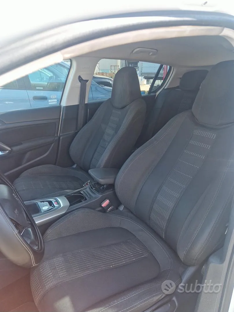 Peugeot 308 2016 photo 4