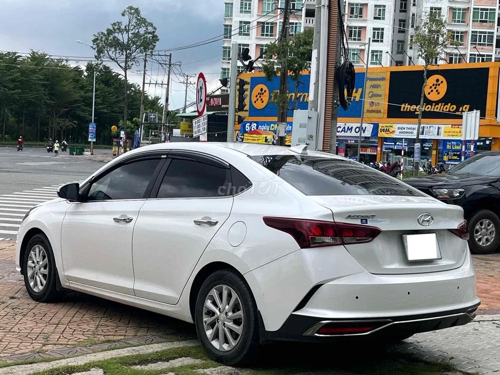 Hyundai Accent 2022 photo 4