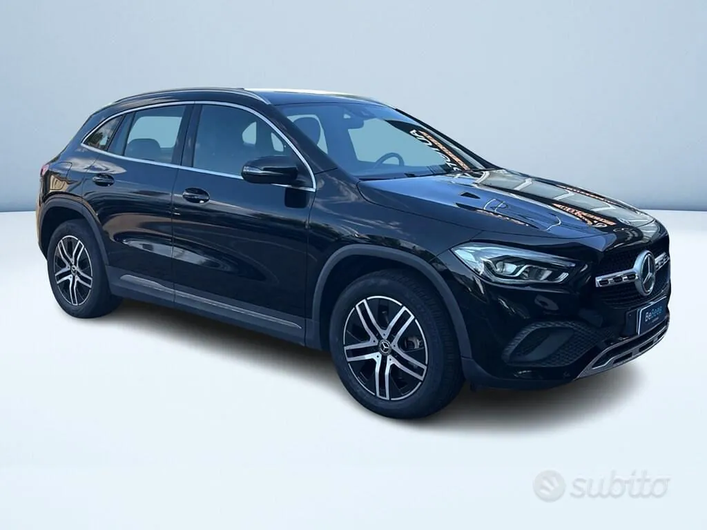 Mercedes-Benz Gla 2022 photo 2