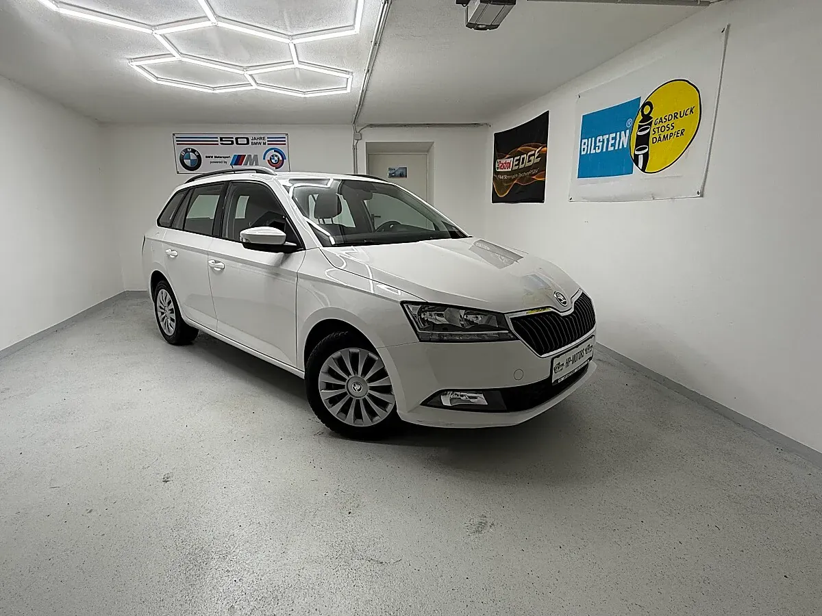 Skoda Fabia 2022 photo 2