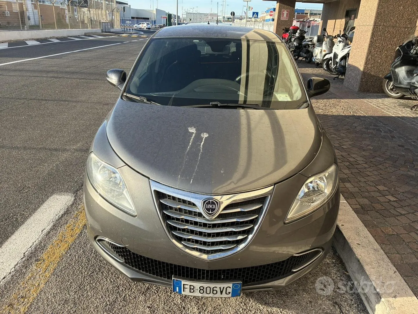 Lancia Ypsilon 2015 photo 2