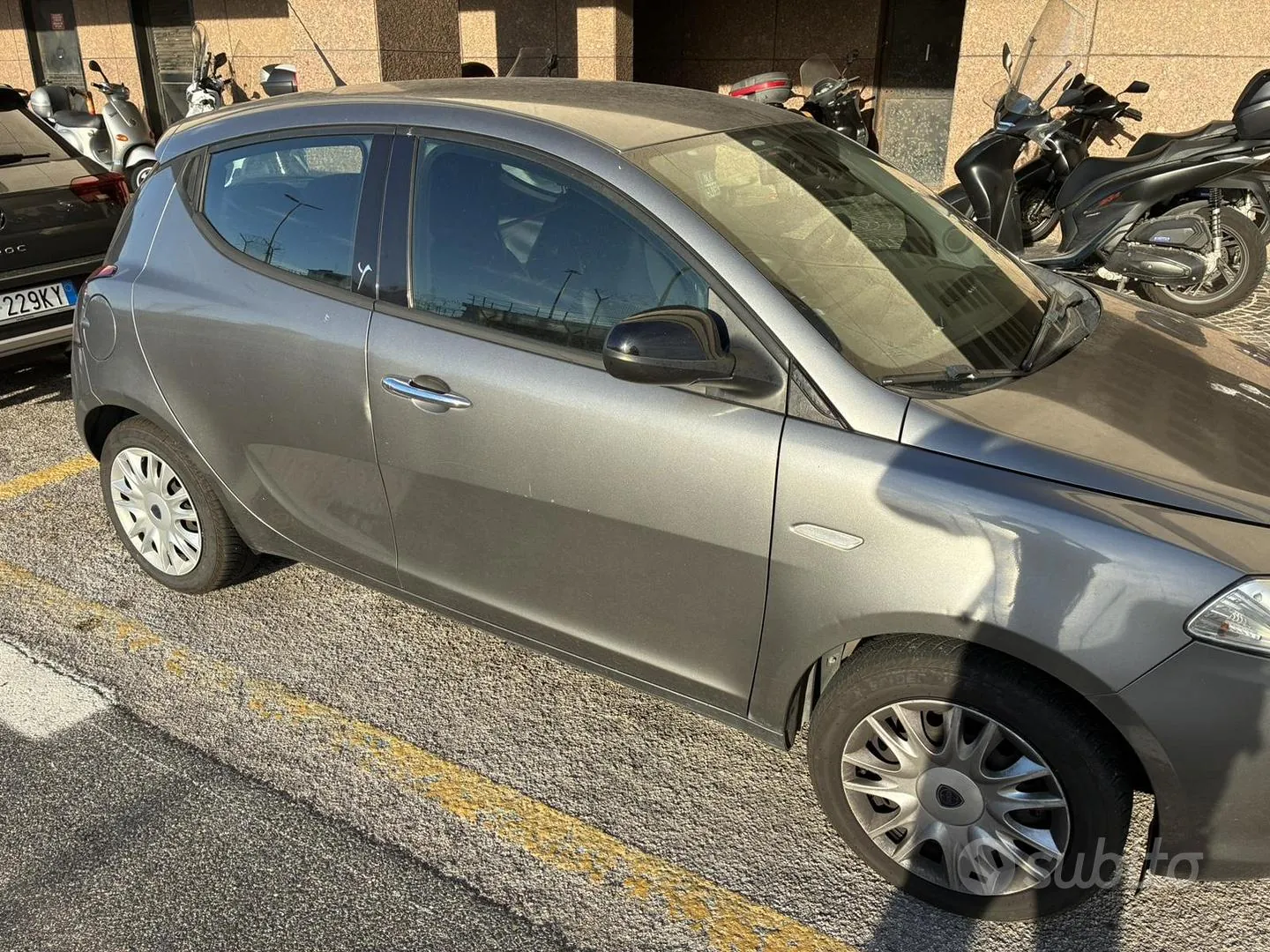 Lancia Ypsilon