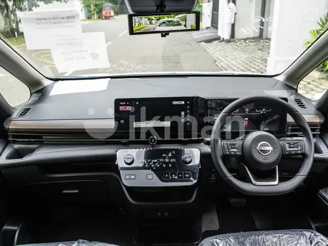 Nissan Serena 2025 photo 5