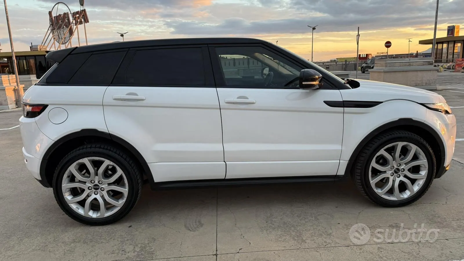 Land Rover Evoque 2012 photo 4