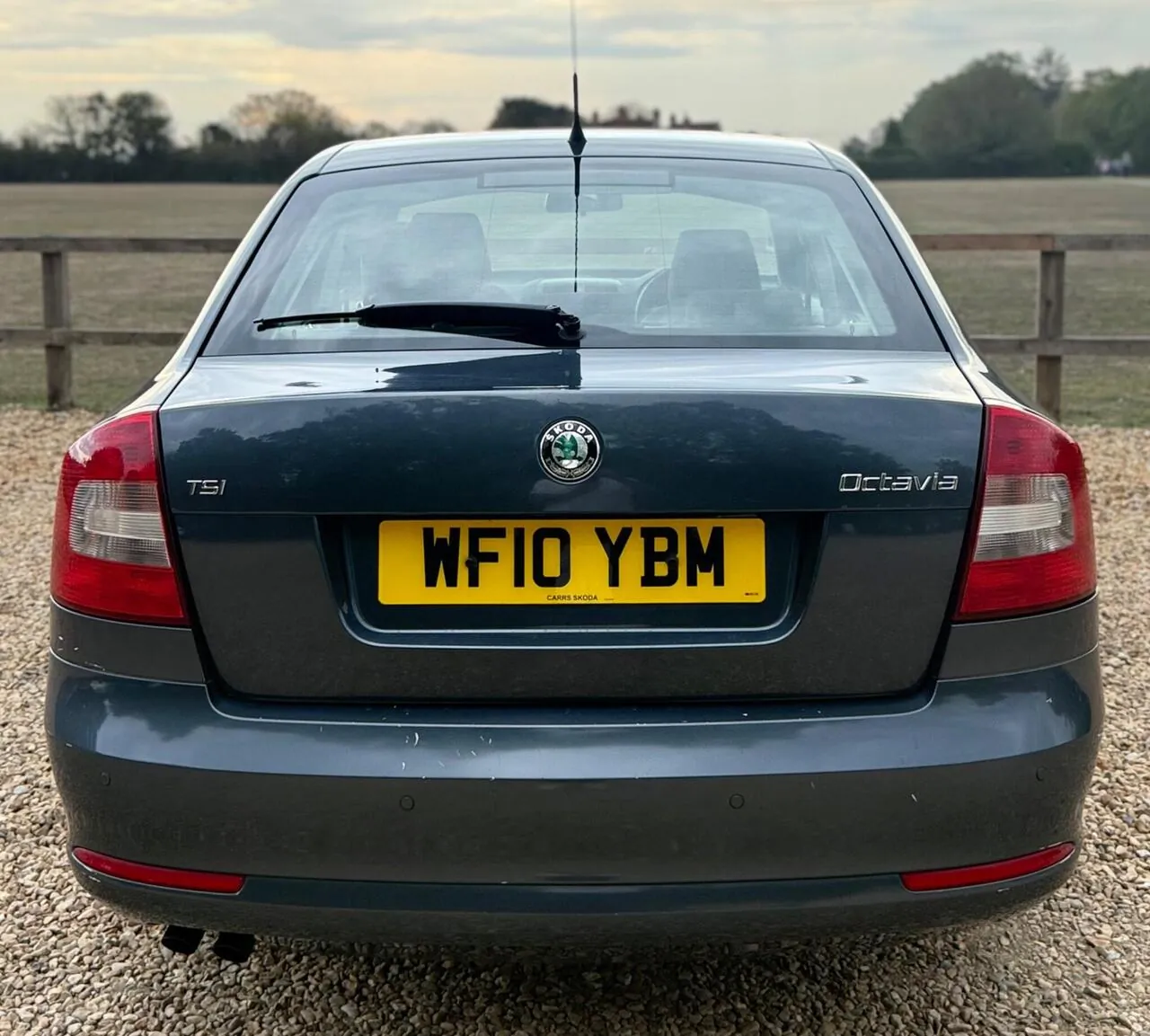 Skoda Octavia 2010 photo 3