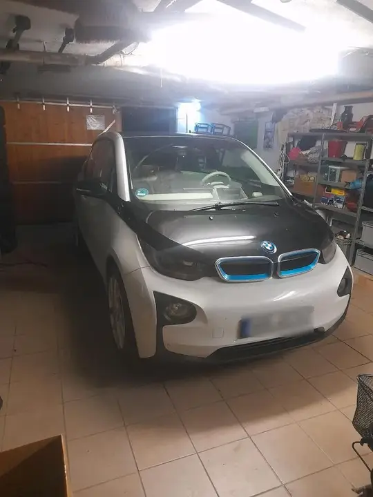 BMW I3