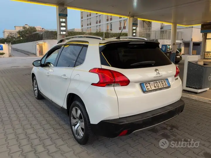 Peugeot 2008 2013 photo 3