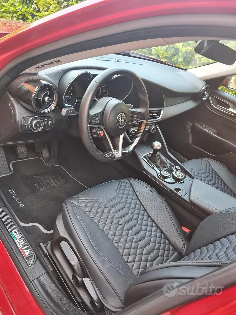 Alfa Romeo Giulia 2018 photo 3