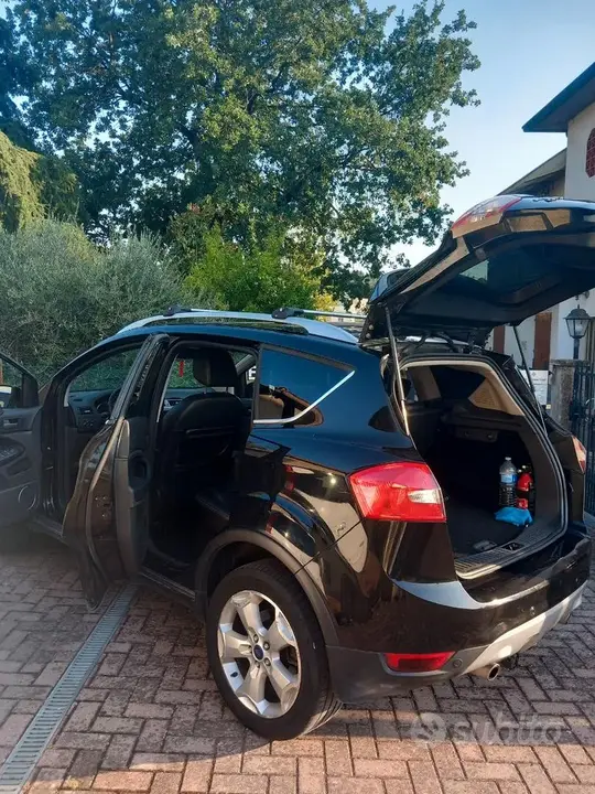 Ford Kuga 2012 photo 3