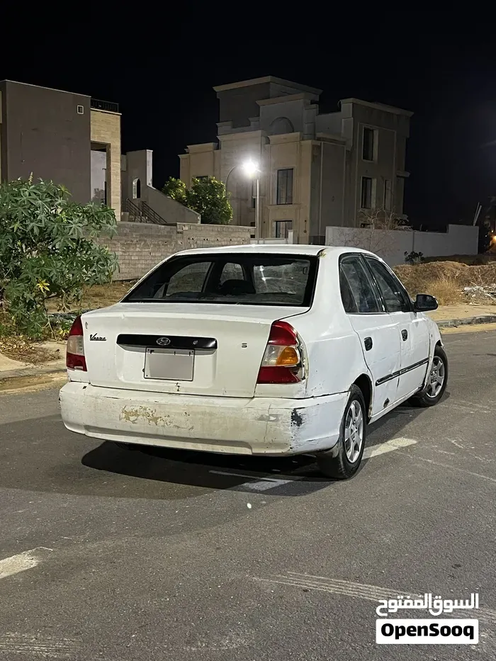 Hyundai Verna 2002 photo 4
