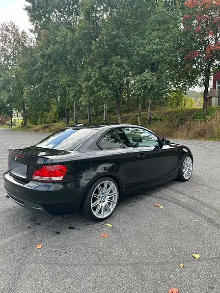 BMW 118D 2010 photo 4