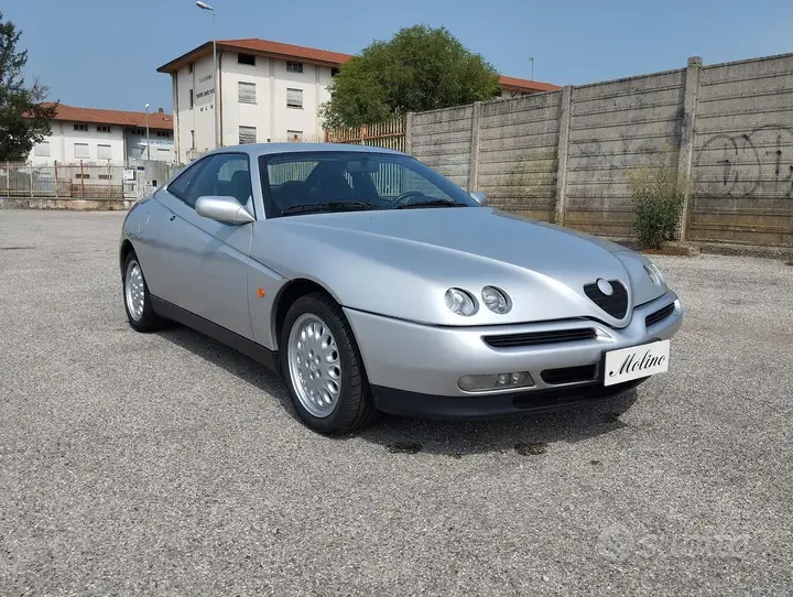 Alfa Romeo Gtv 1997 photo 2